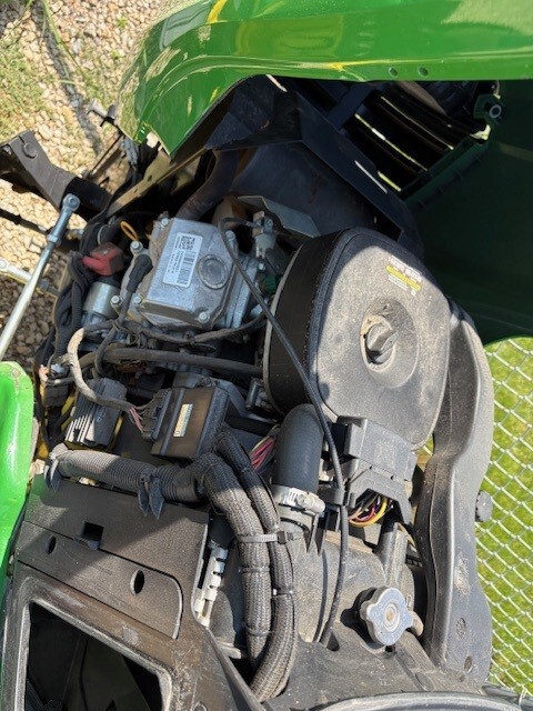  2019 John Deere X734 at Heritage Tractor in Mendota, IL