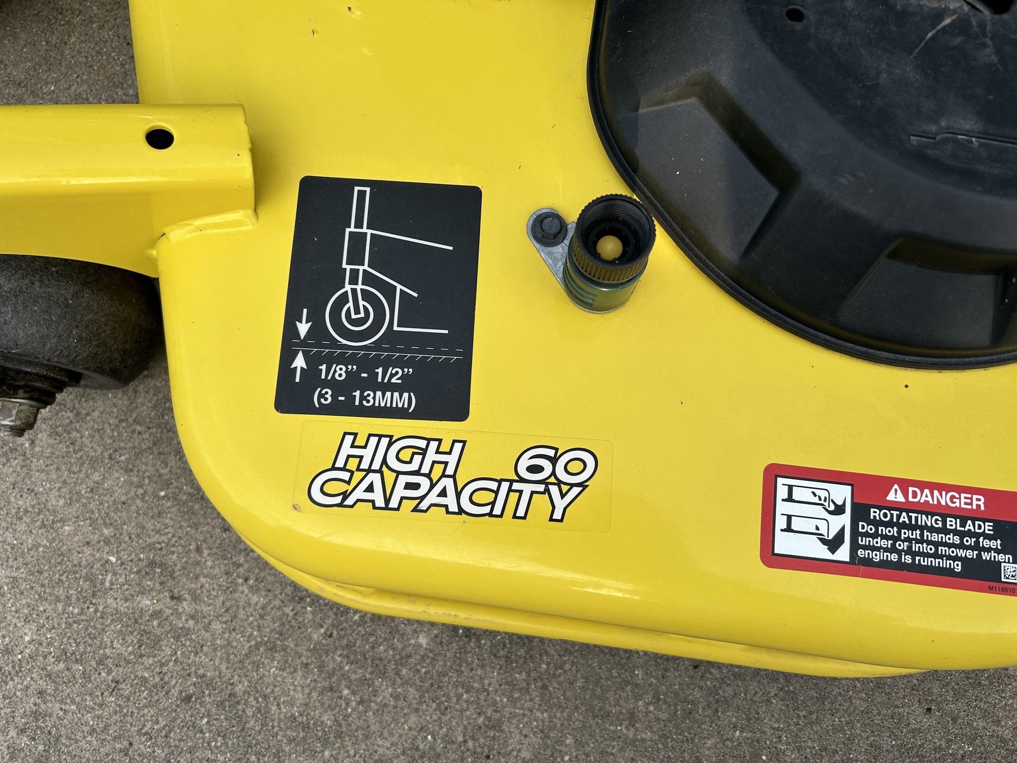  2022 John Deere X734 at Heritage Tractor in Streator, IL