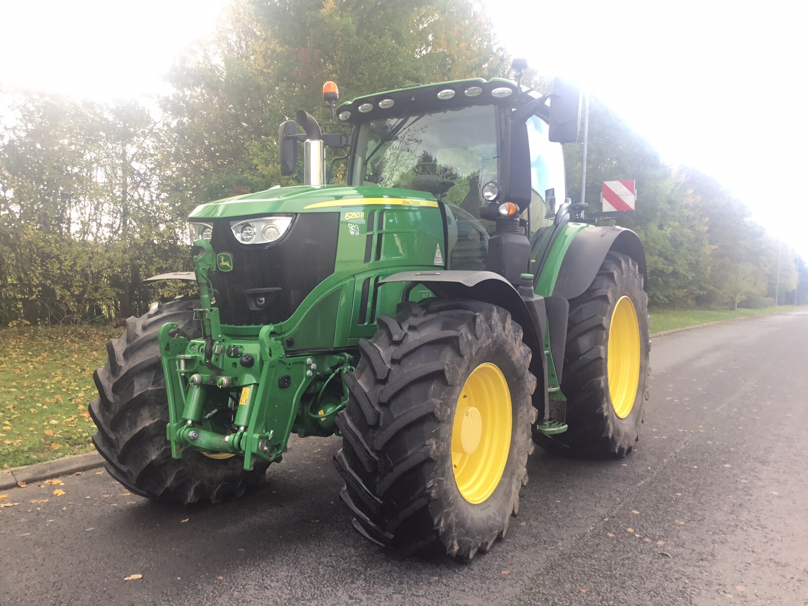 2022 John Deere 6250R