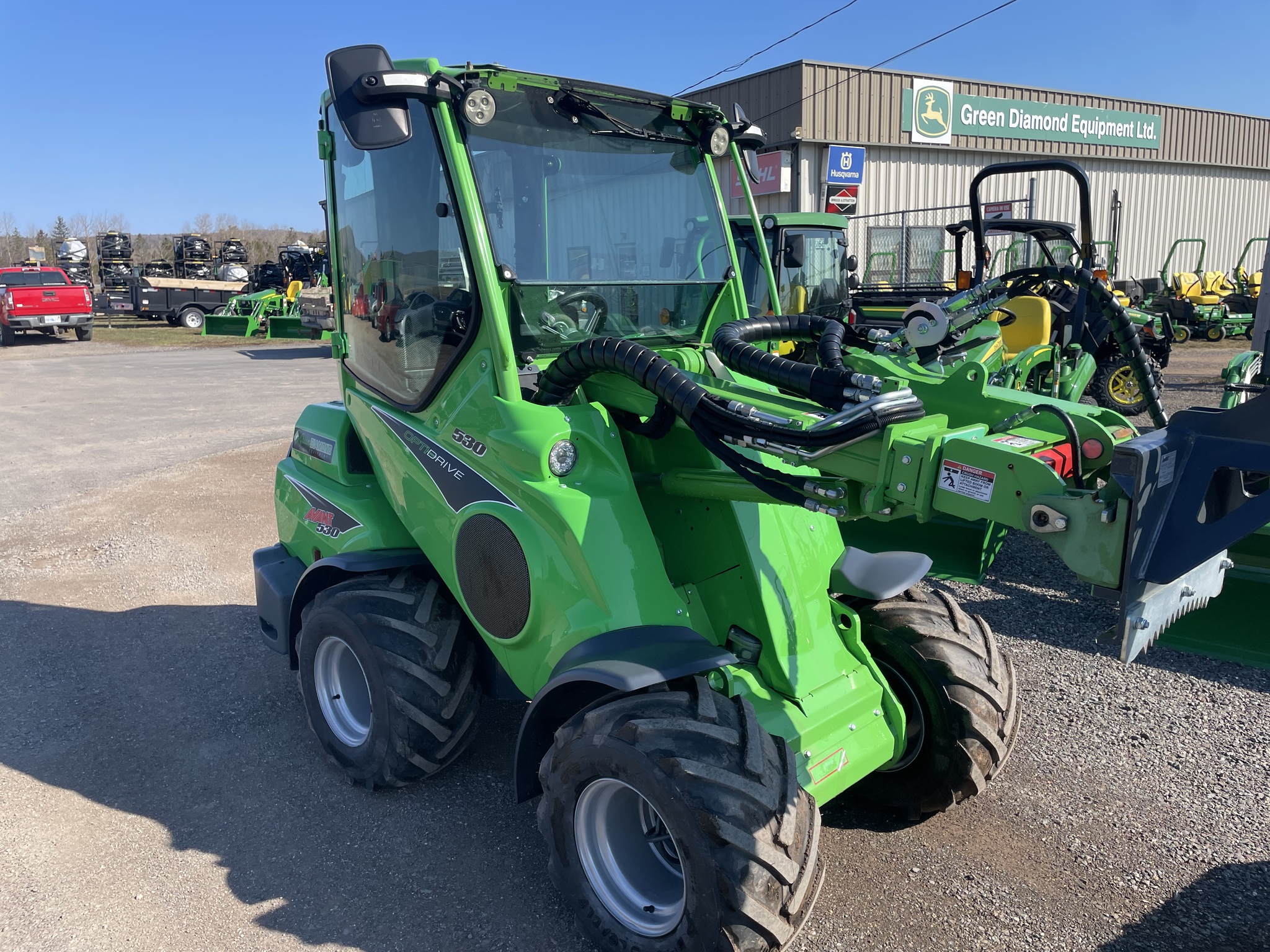 2023 Avant M530 Image 4