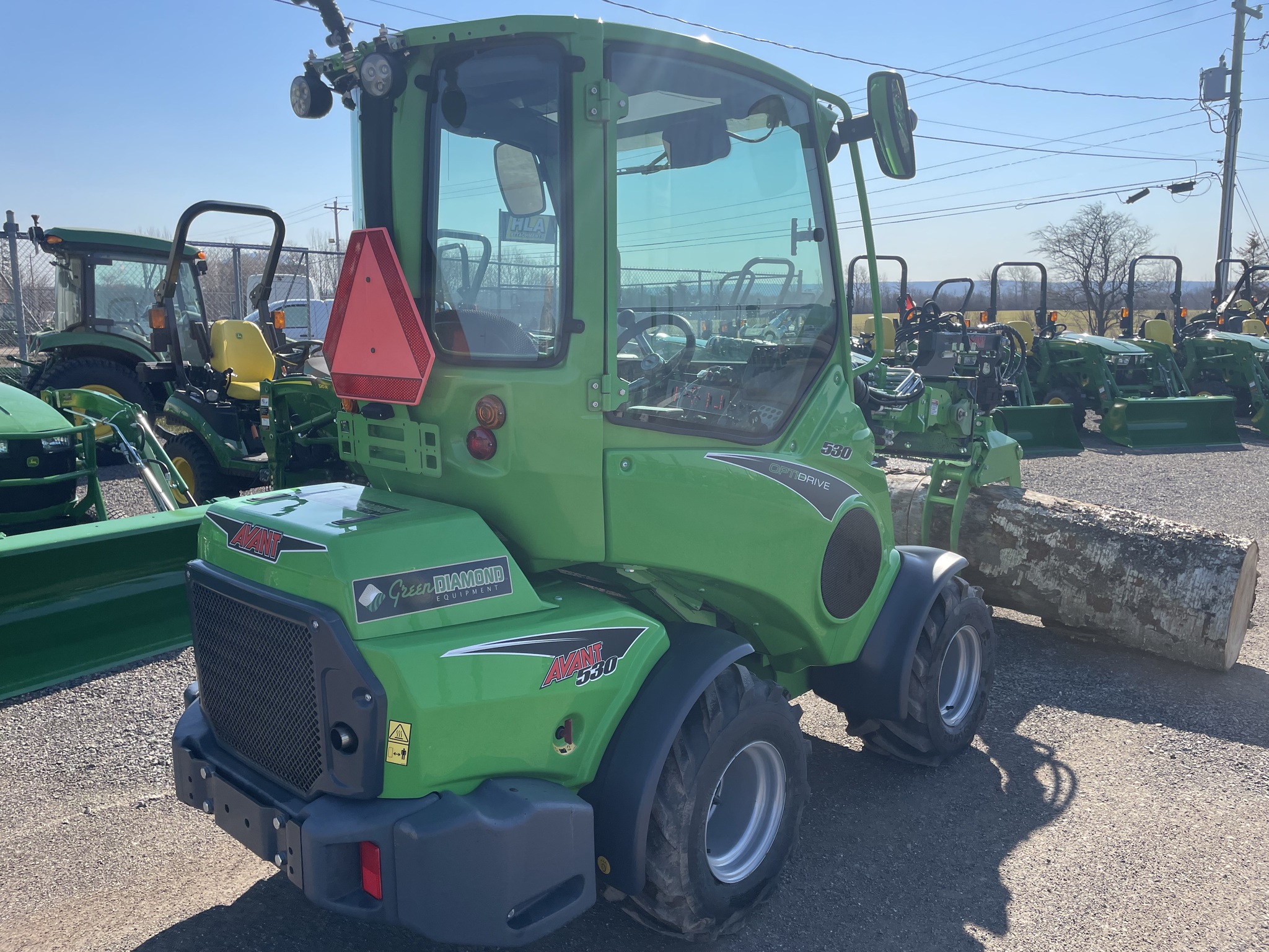 2023 Avant M530 Image 3