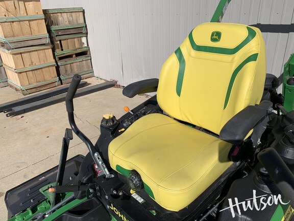 Photo of 2023 John Deere Z930M