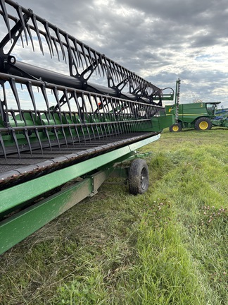 Used 2023 John Deere HD50R Combine Platforms at Horizon Ag & Turf in Mayerthorpe, AB - Photo14