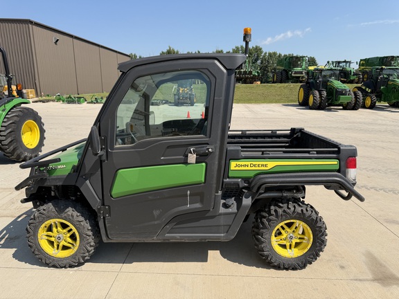 2024 John Deere XUV 835M - Photo3