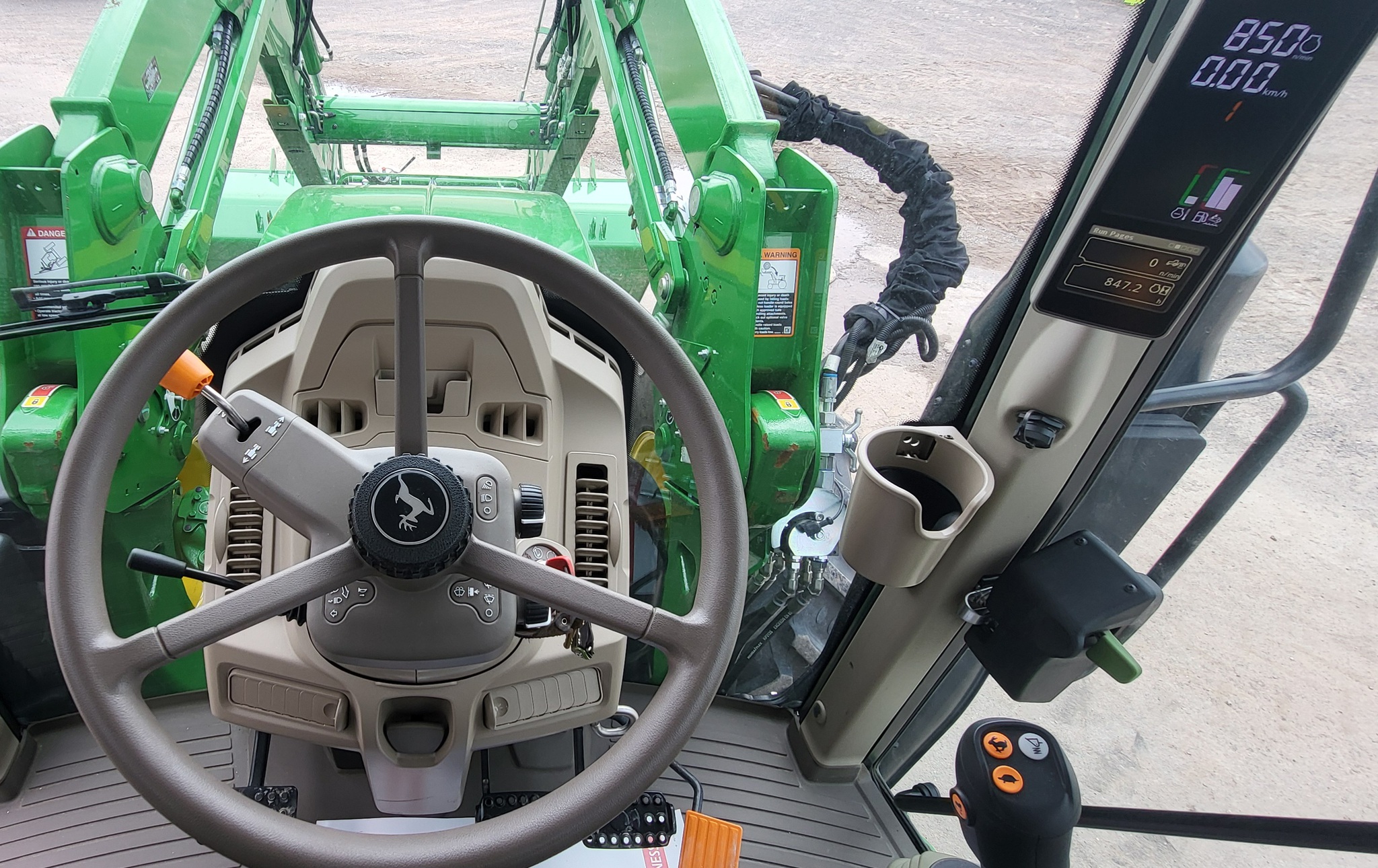 2024 John Deere 6120M Image 6