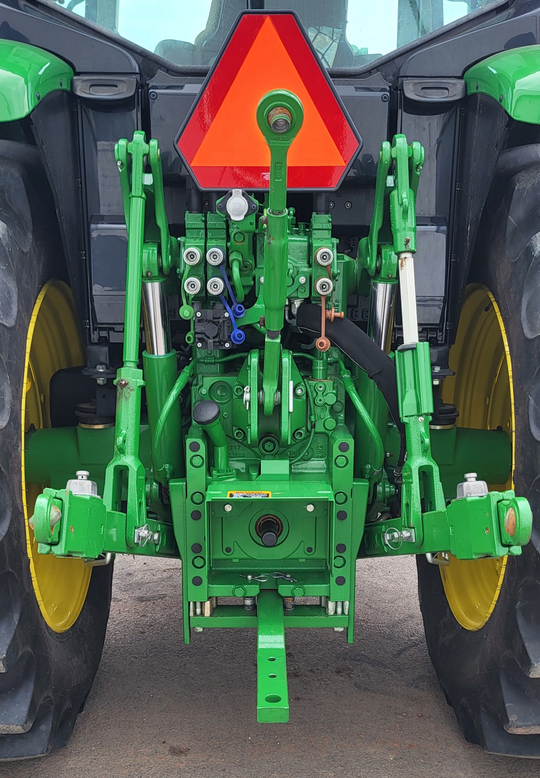 2024 John Deere 6120M Image 4