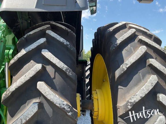 Photo of 2024 John Deere 8R 410