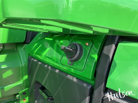 Photo of 2024 John Deere 8R 410