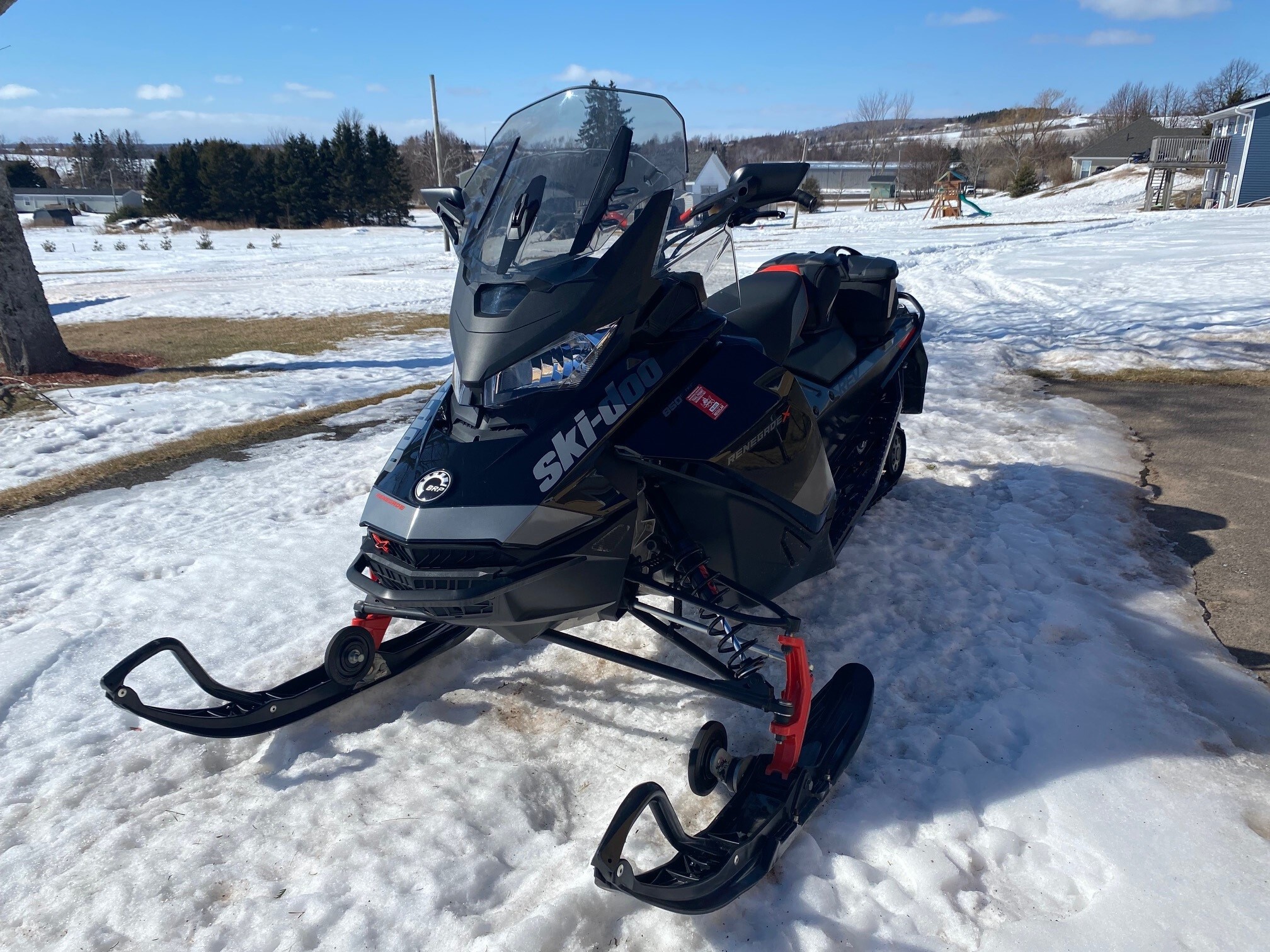 2020 Ski Doo Renegade X 850 E-Tec Image 1