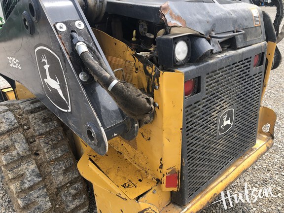 Photo of 2022 John Deere 325G