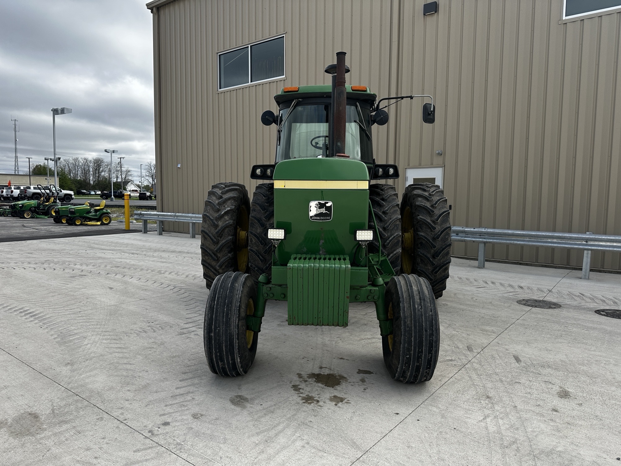 1981 John Deere 4640 Image 9