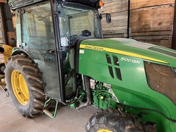 Tractor - Utility For Sale 2017 John Deere 5100GN , 100 HP