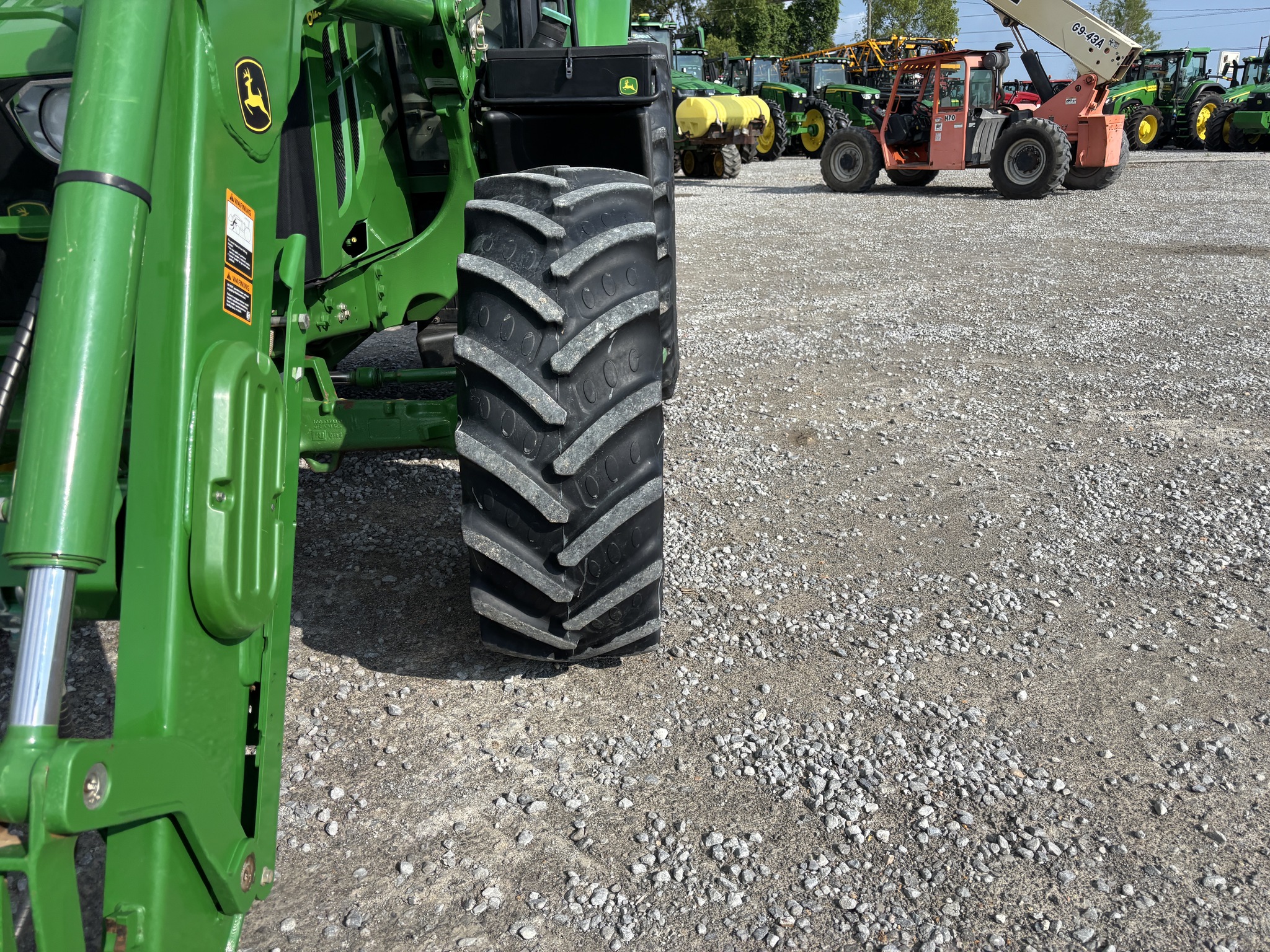 2023 John Deere 6120M Image 10