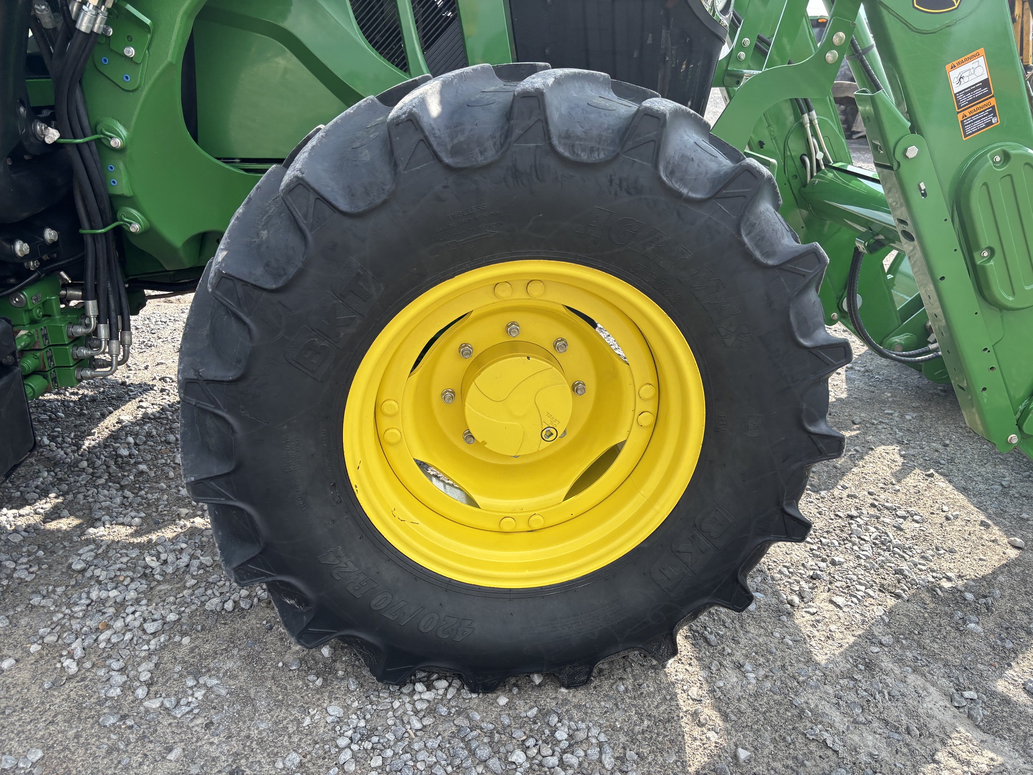 2023 John Deere 6120M Image 20