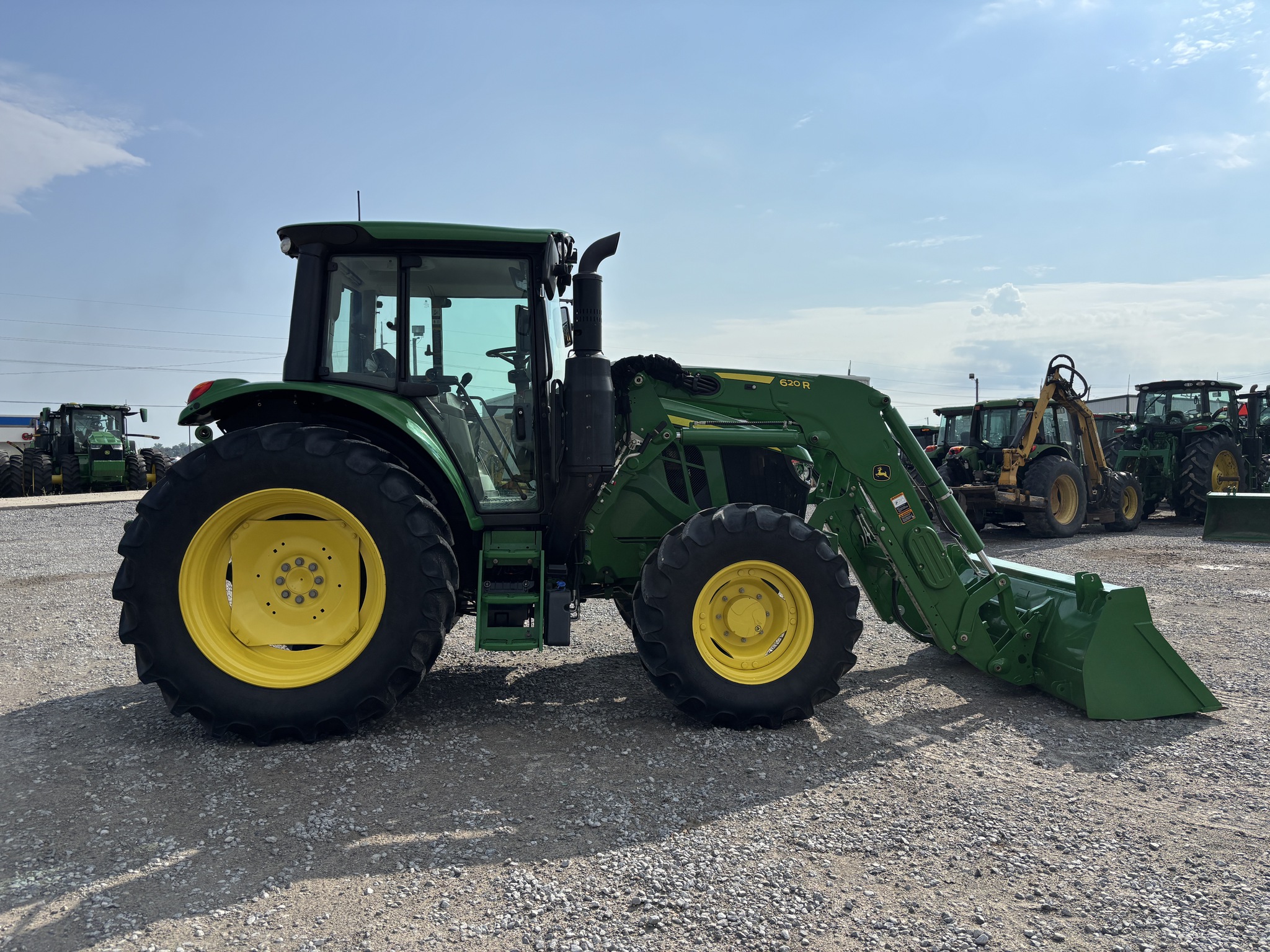 2023 John Deere 6120M Image 7