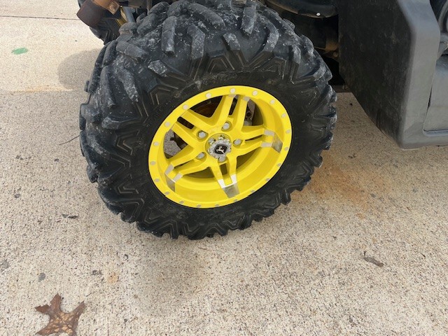 2023 John Deere XUV 835M at Heritage Tractor in West Plains, MO