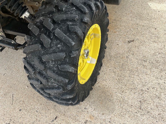  2023 John Deere XUV 835M at Heritage Tractor in West Plains, MO