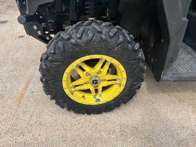  2023 John Deere XUV 835M at Heritage Tractor in West Plains, MO