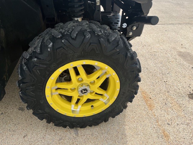 2023 John Deere XUV 835M at Heritage Tractor in West Plains, MO