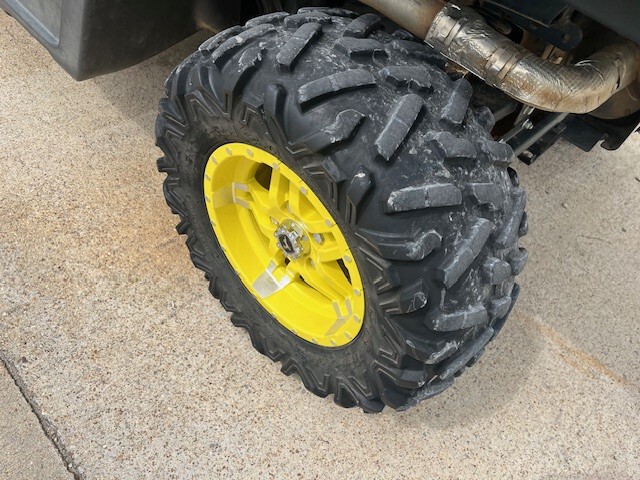  2023 John Deere XUV 835M at Heritage Tractor in West Plains, MO