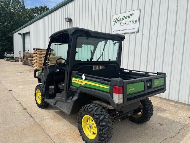  2023 John Deere XUV 835M at Heritage Tractor in West Plains, MO