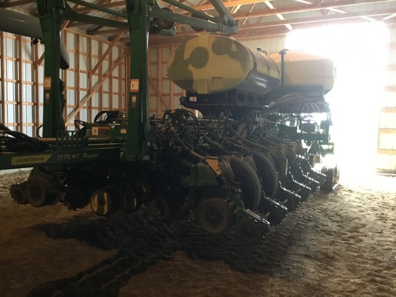 2023 John-Deere 1775NT