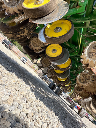 2023 John-Deere 1775NT