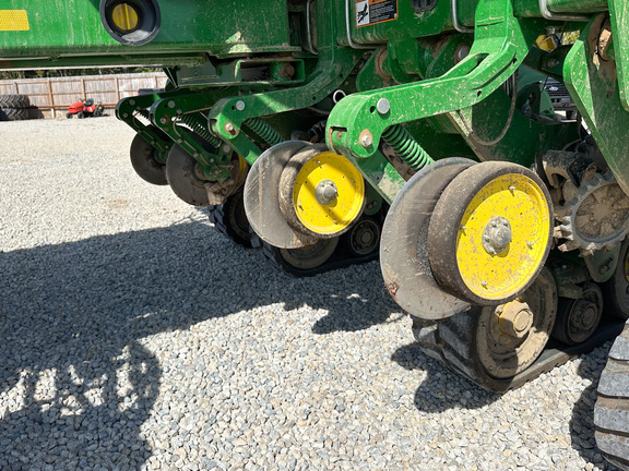 2023 John-Deere 1775NT