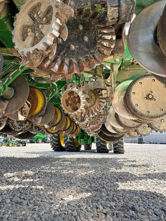 2023 John-Deere 1775NT