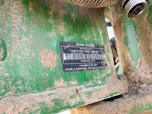 2023 John-Deere 1775NT