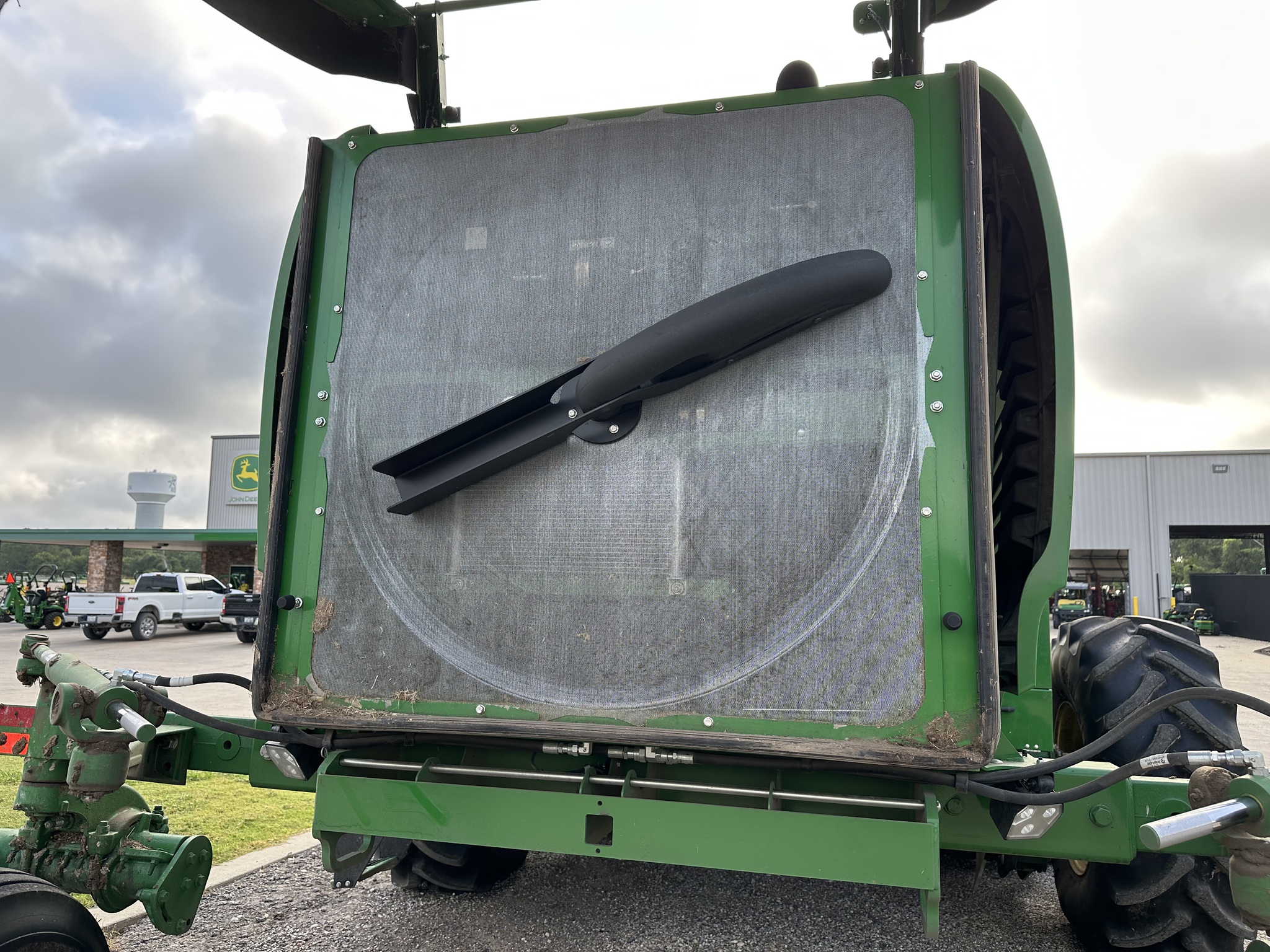 2023 John Deere W235R Image 17