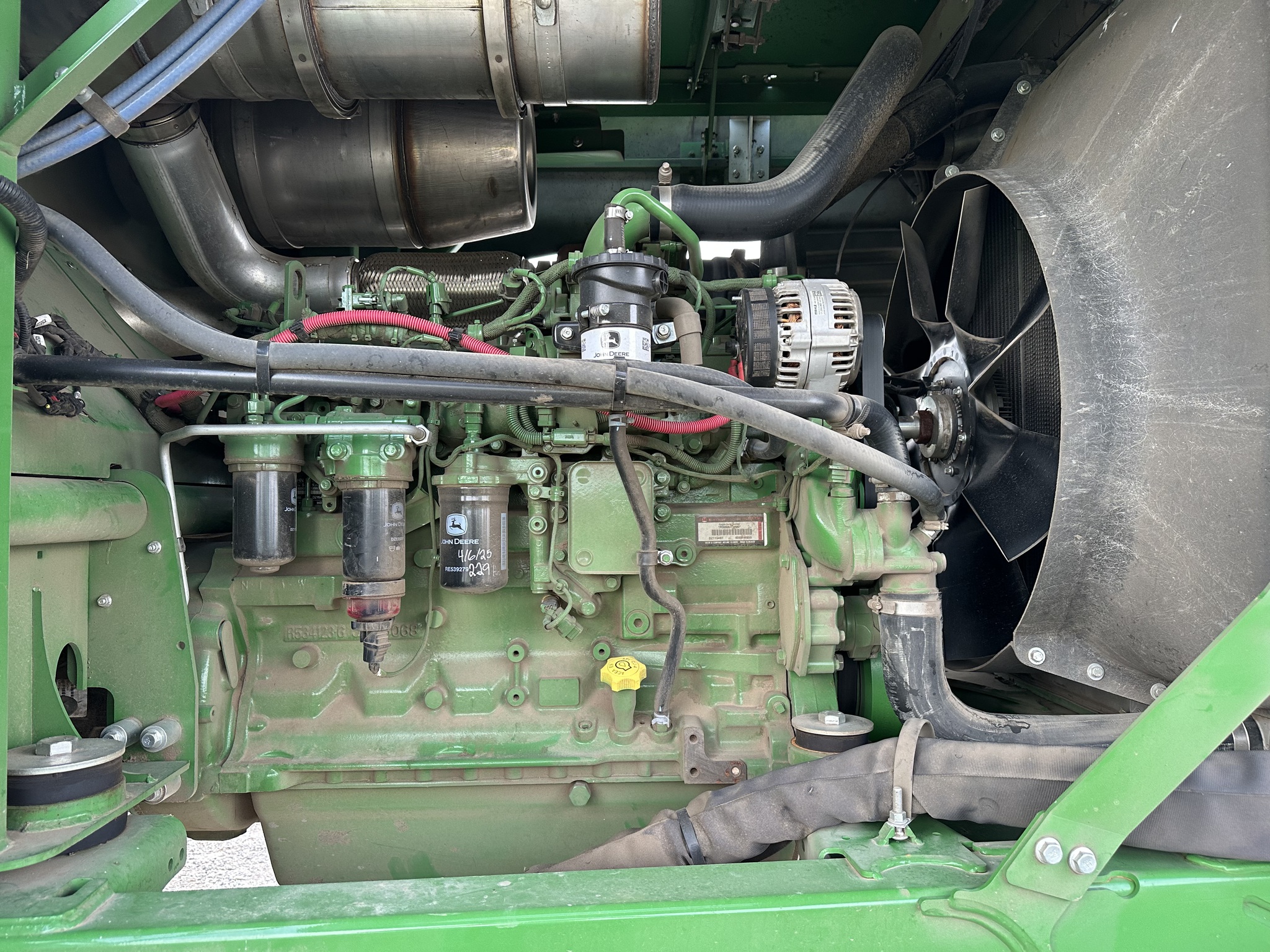 2023 John Deere W235R Image 18