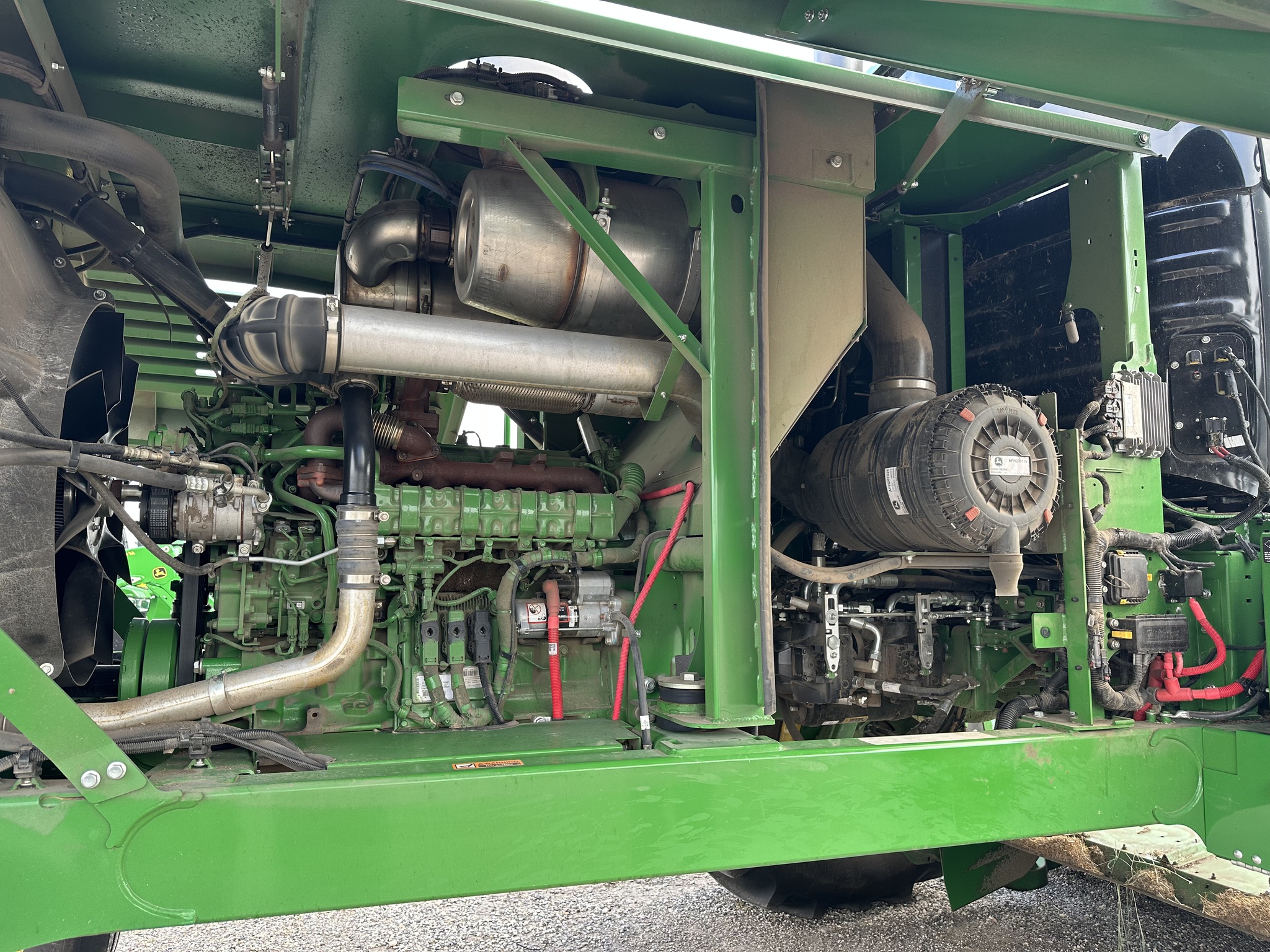 2023 John Deere W235R Image 19