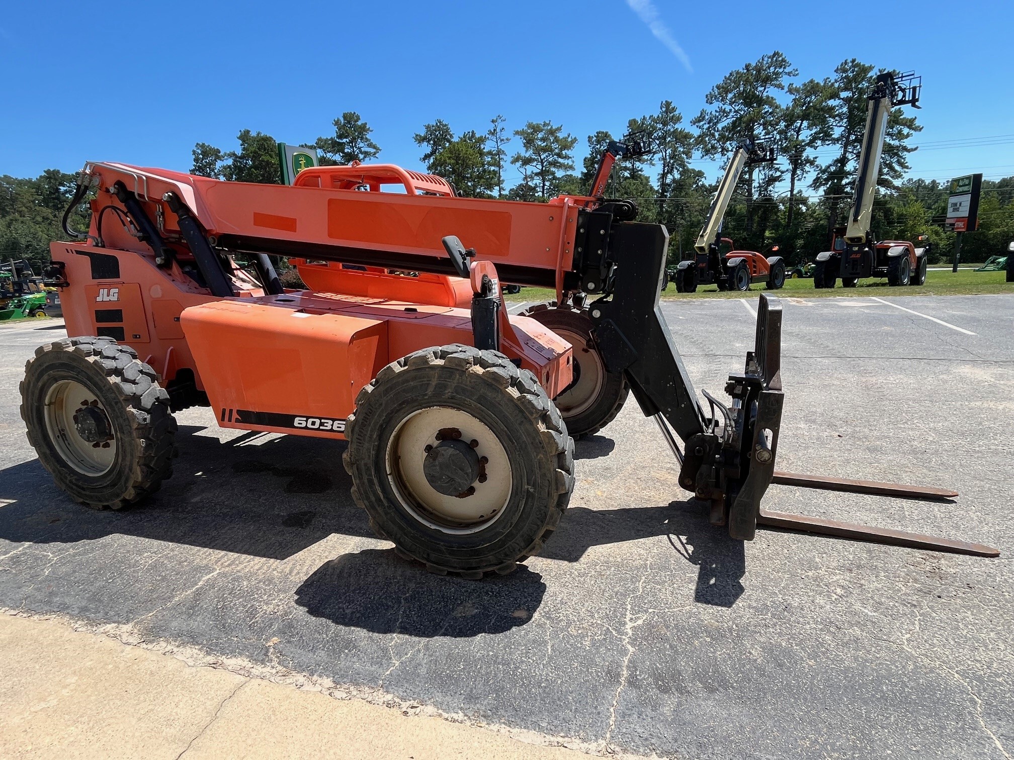 2018 Skytrak 6036 Image 4