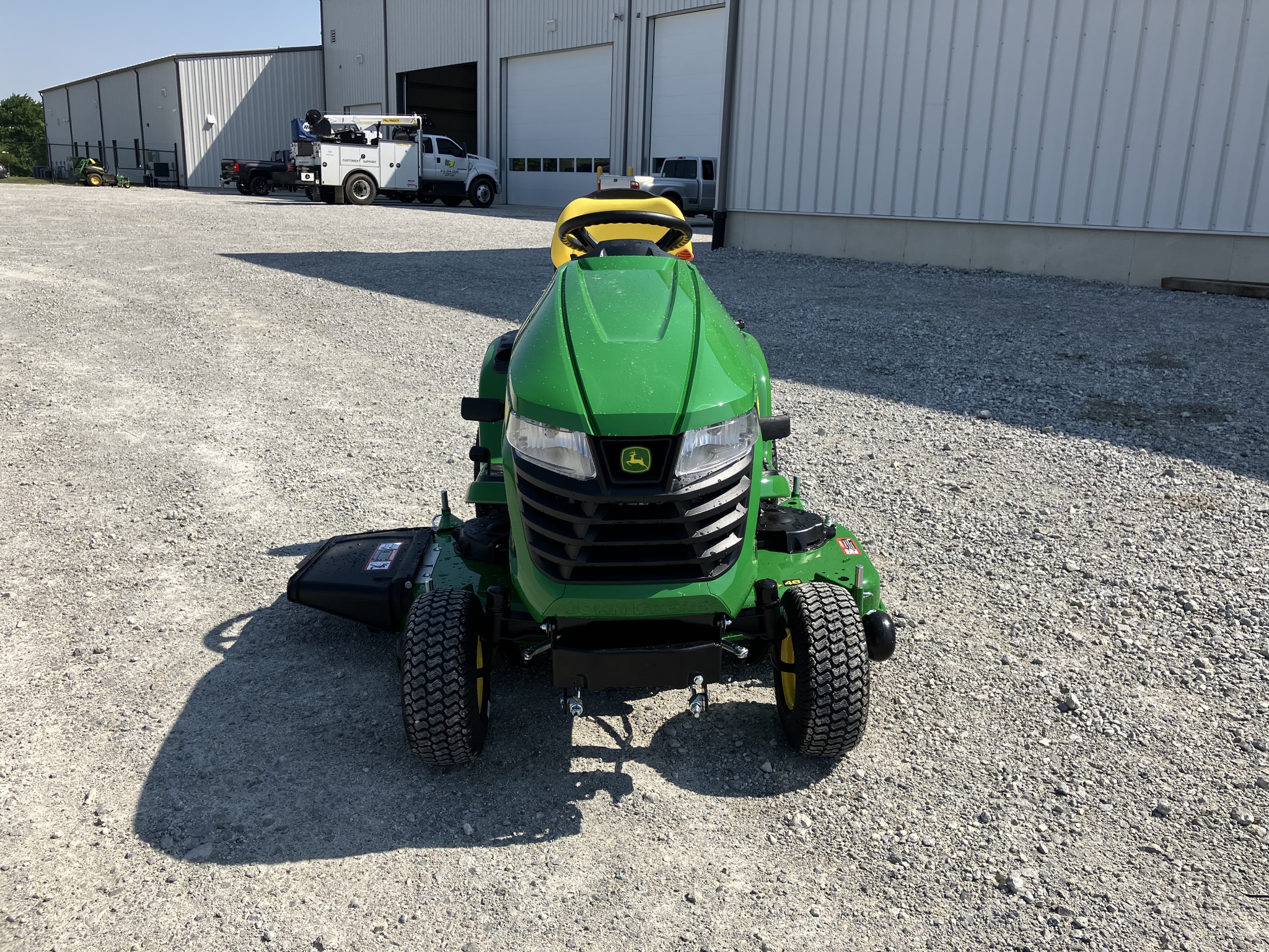 2025 John Deere X350 Image 4