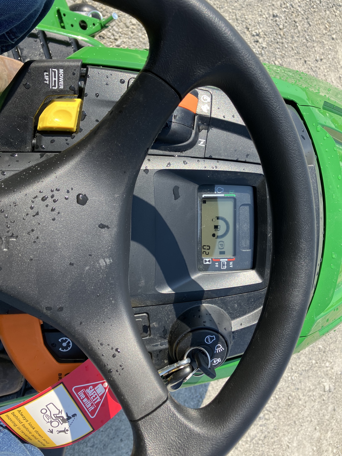 2025 John Deere X350 Image 7