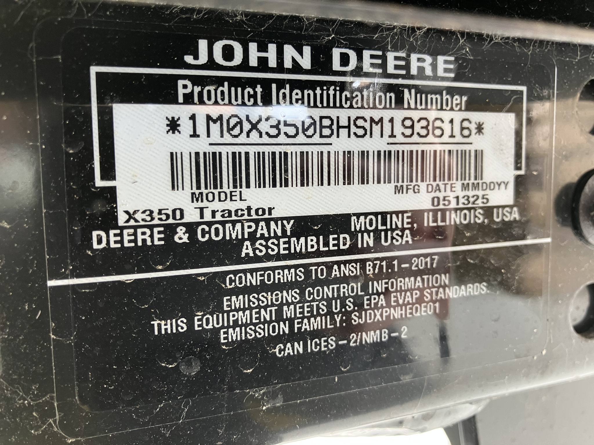 2025 John Deere X350 Image 9