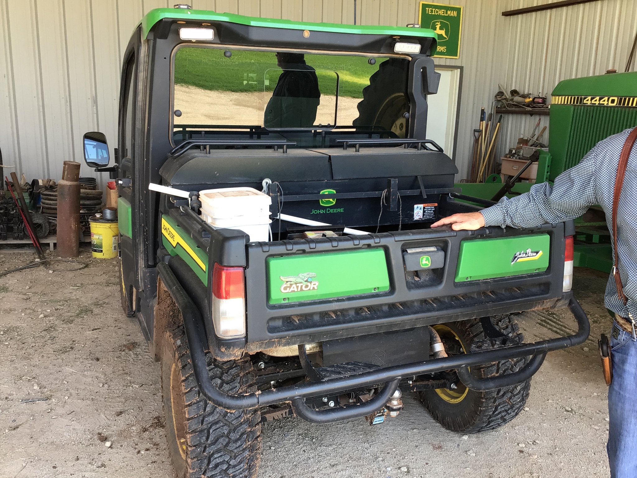 2022 John Deere XUV 835R Image 4