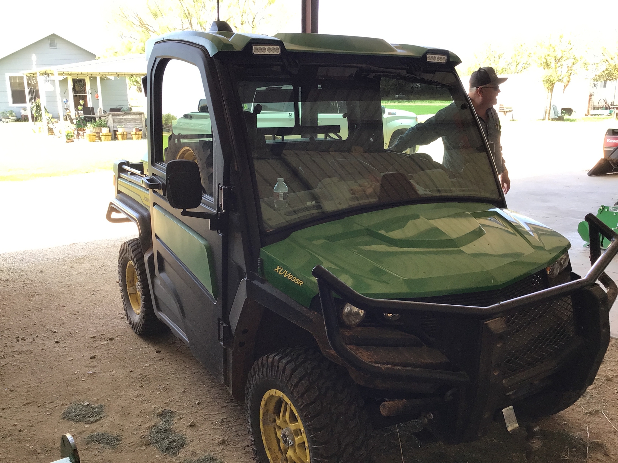 2022 John Deere XUV 835R Image 3