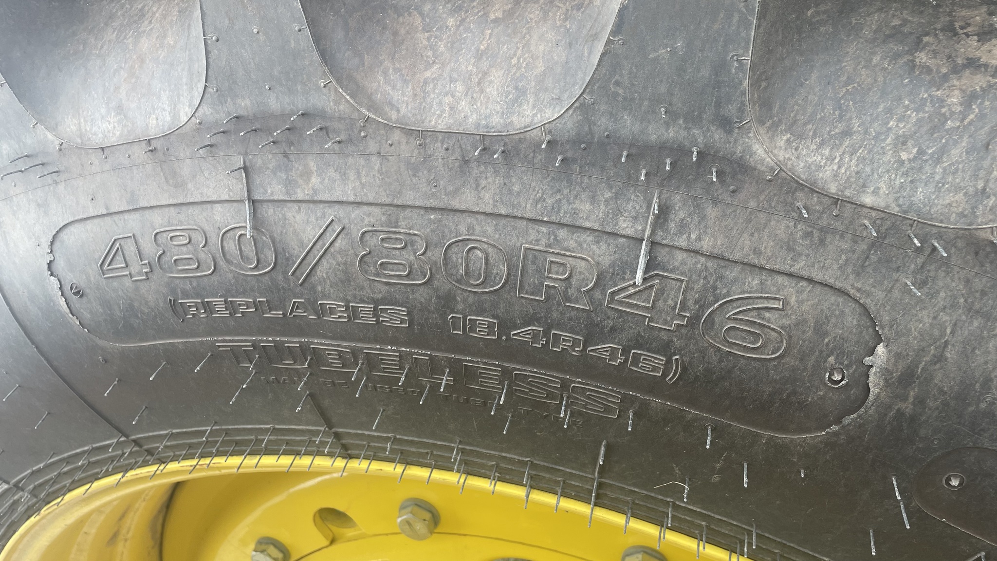 2016 John Deere 8245R Image 13