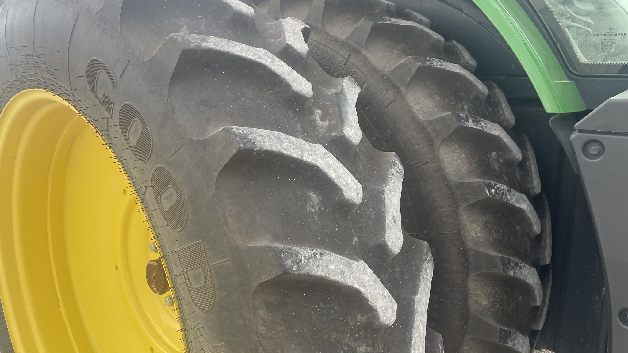 2016 John Deere 8245R Image 14