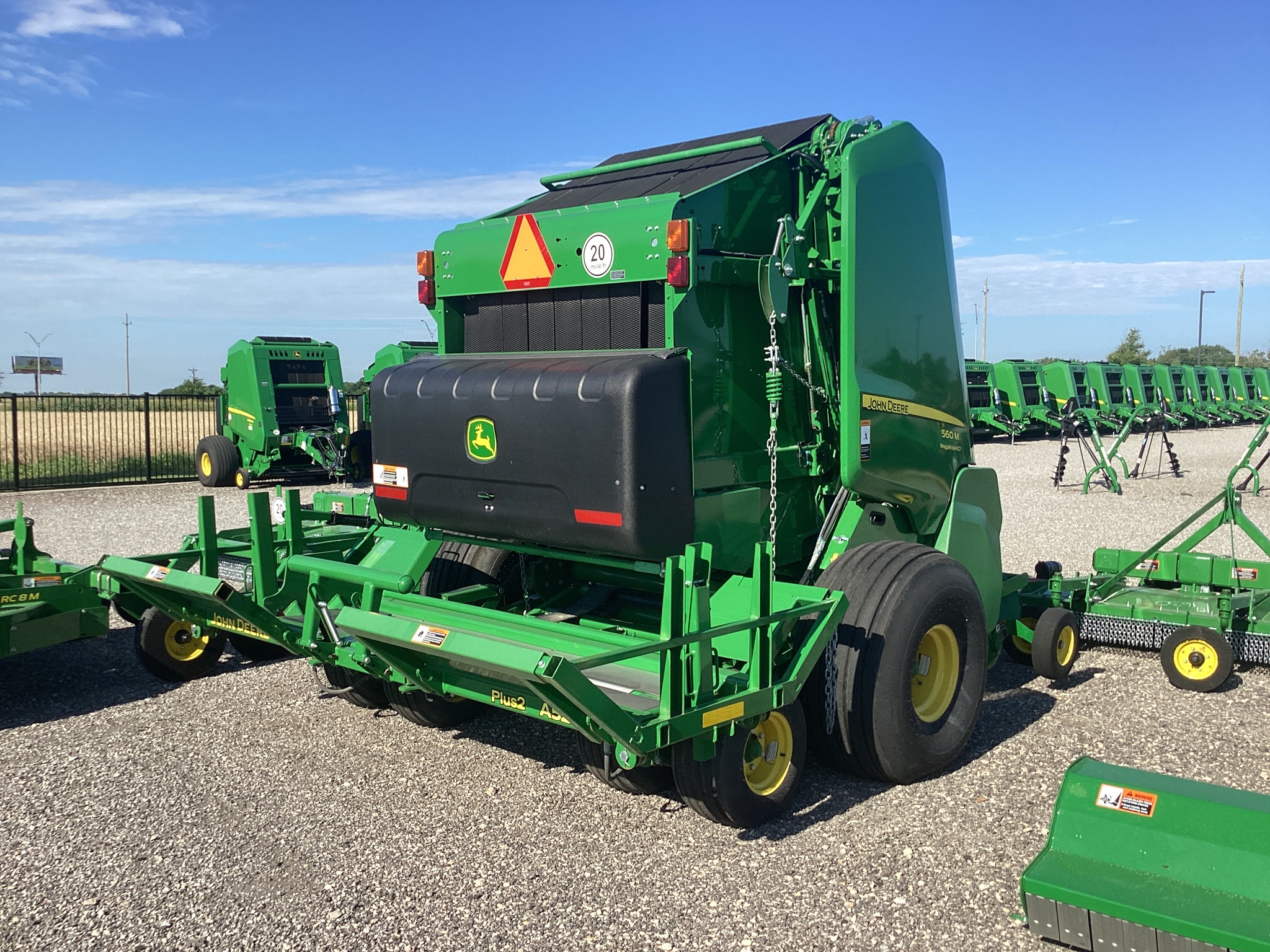 2022 John Deere 560M Image 2