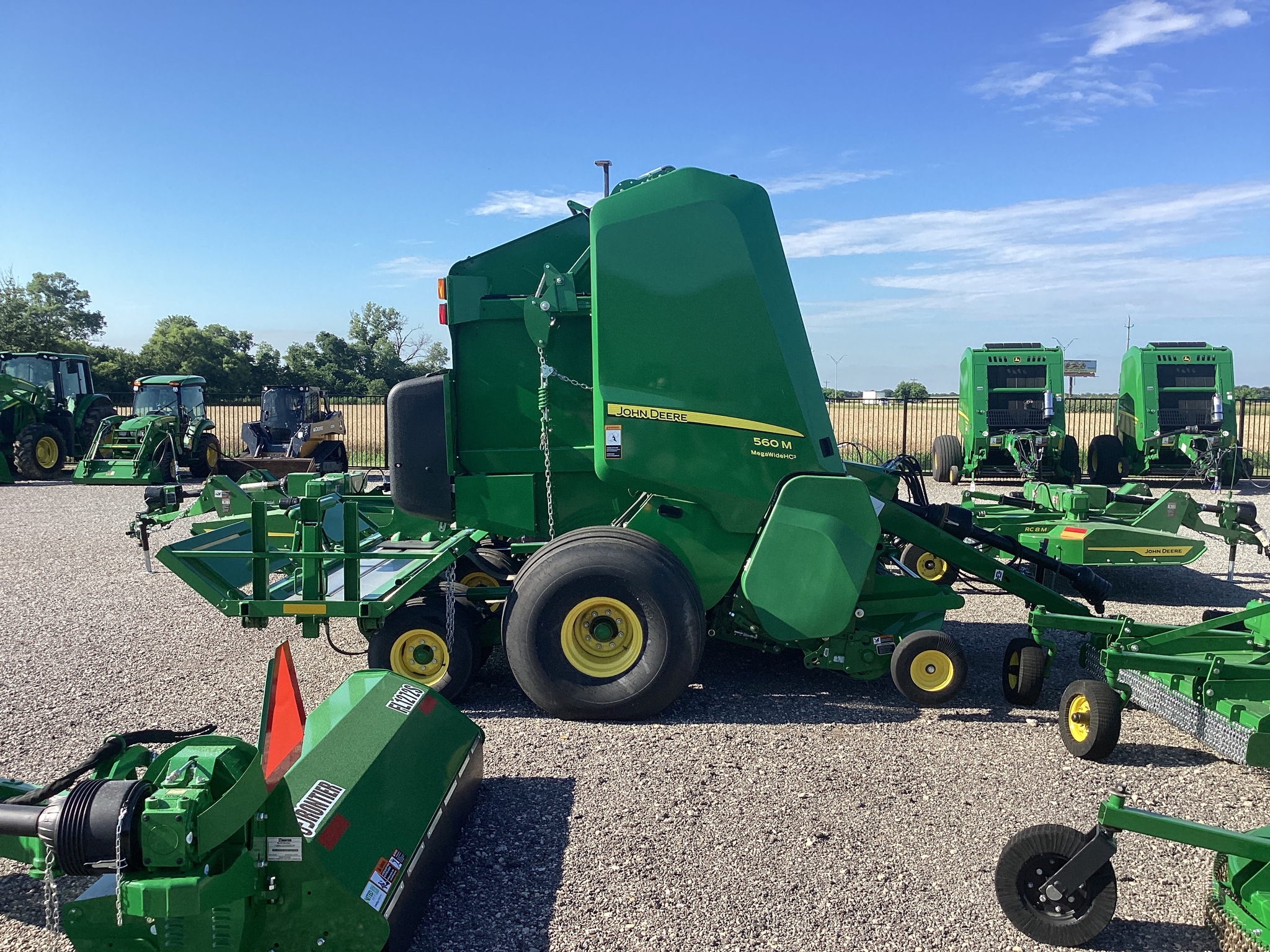 2022 John Deere 560M Image 1