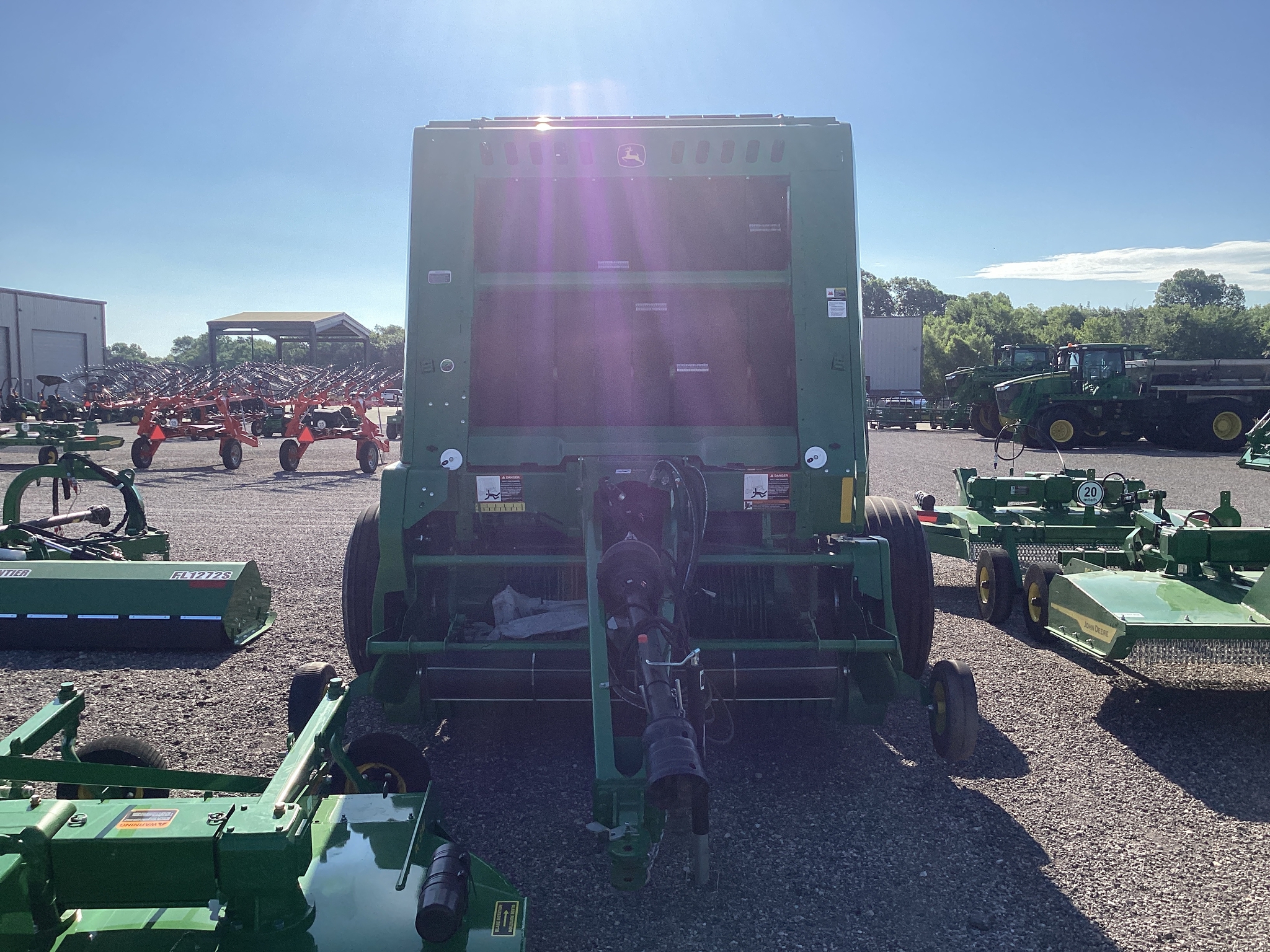2022 John Deere 560M Image 6