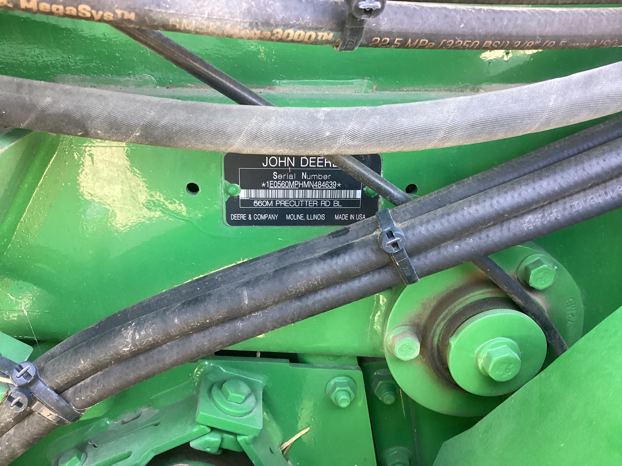 2022 John Deere 560M Image 8