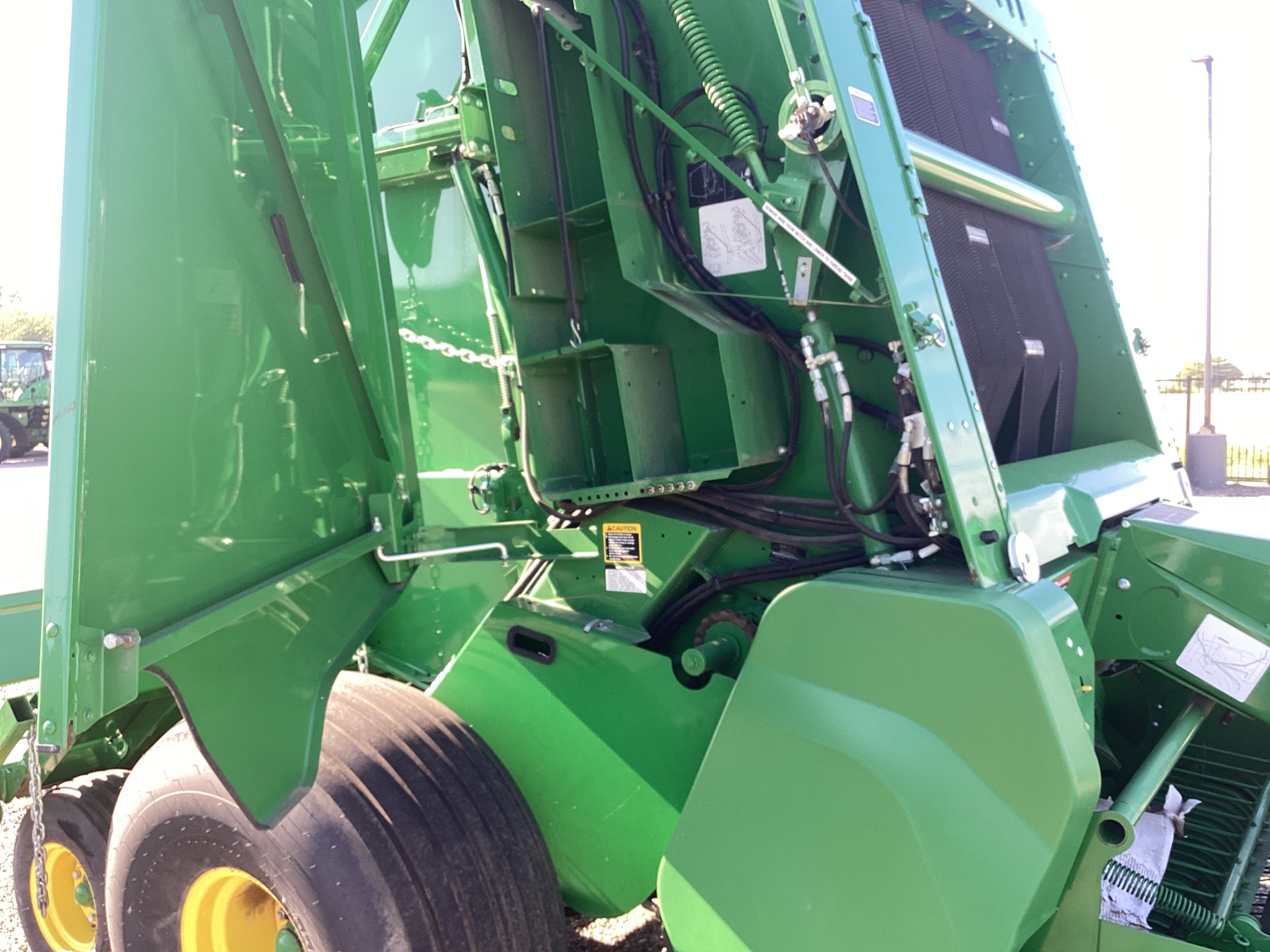 2022 John Deere 560M Image 10
