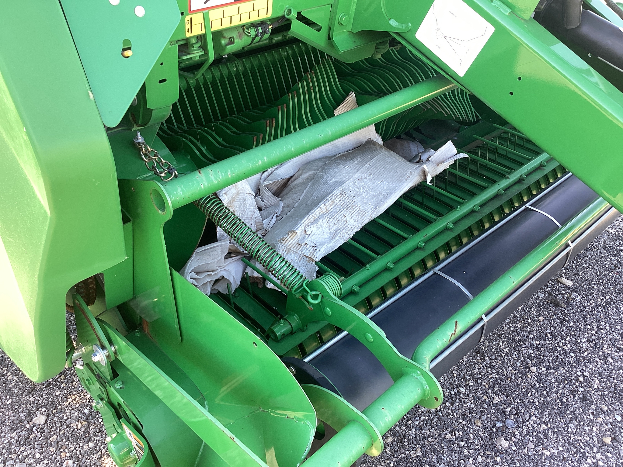 2022 John Deere 560M Image 12