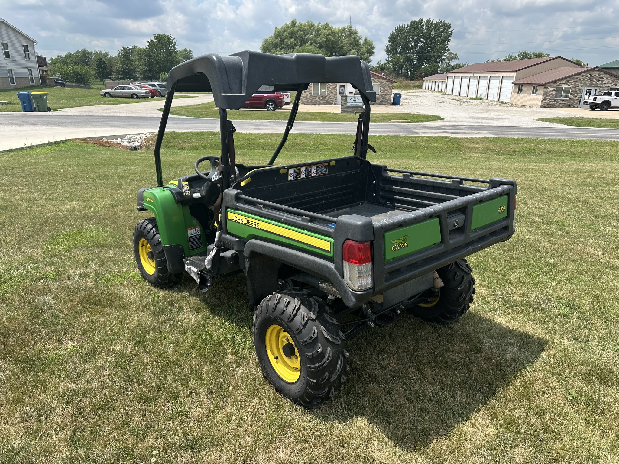 2018 John Deere XUV 825M at Heritage Tractor in Lexington, IL