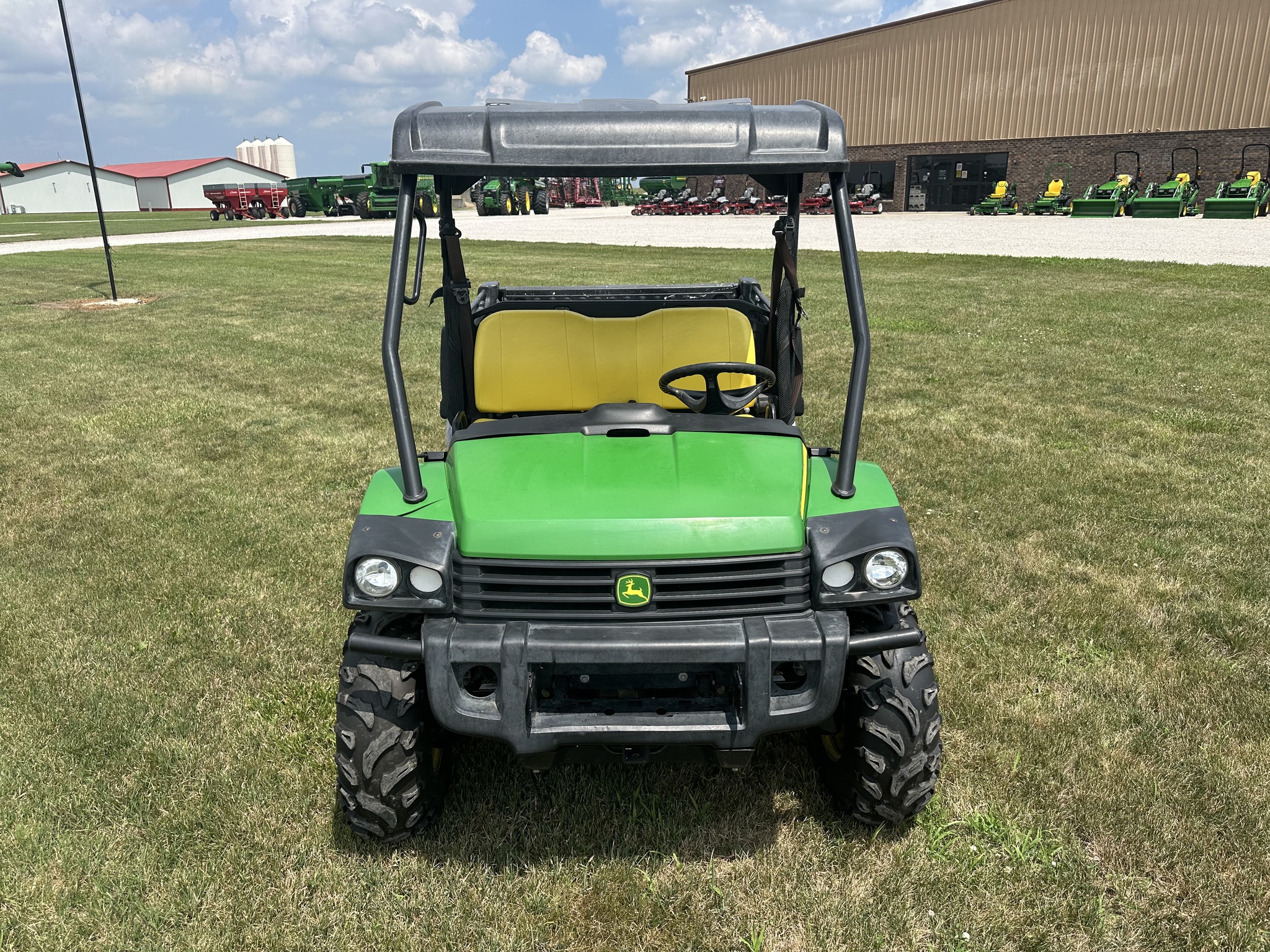  2018 John Deere XUV 825M at Heritage Tractor in Lexington, IL