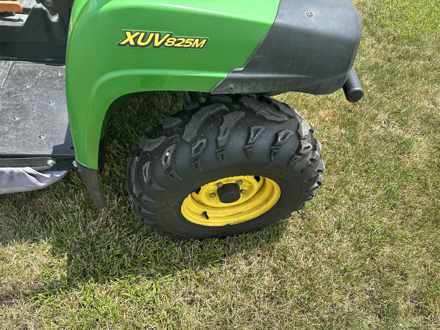  2018 John Deere XUV 825M at Heritage Tractor in Lexington, IL